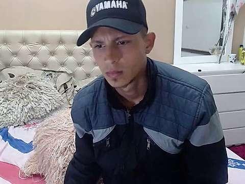 ADAMXRODRIGUEZX
