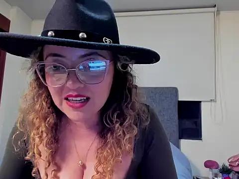 ANASTASIA_SWEETT