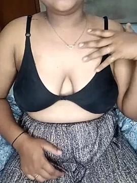 Aasha_Sharma1