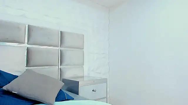 Abbi_skinny
