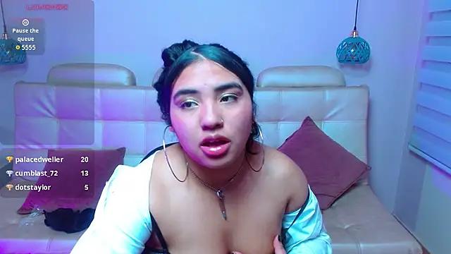 Abril_stoone