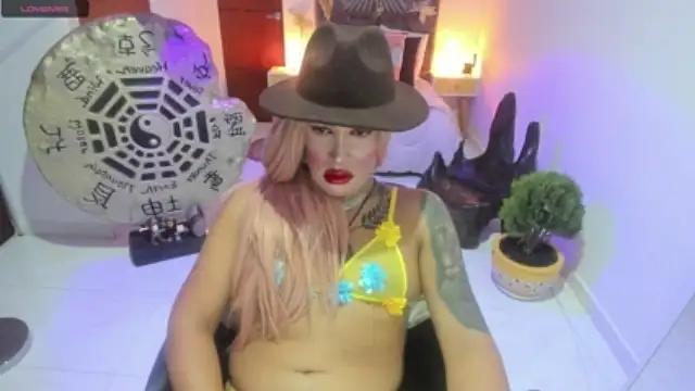 Alana_paris