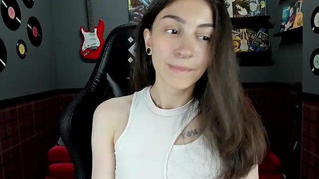 Alice_Crysta1