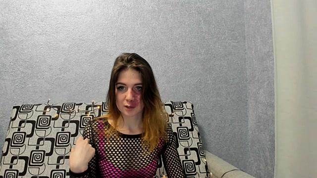 Alicemeow__