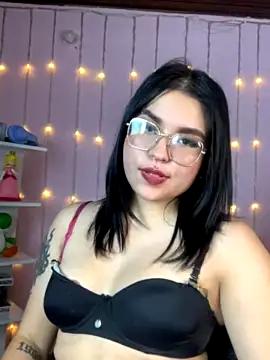 AlisCarter_Pink