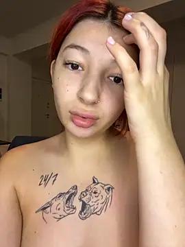 Alissa_kiss