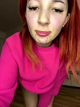 Alissa_kiss_
