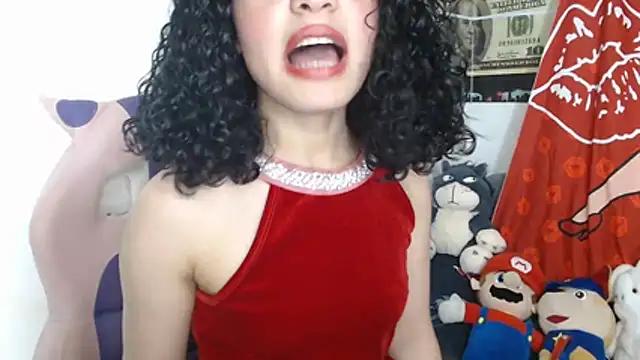 Amala_Hott