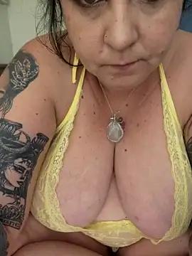 Angelbutimadevil@xh