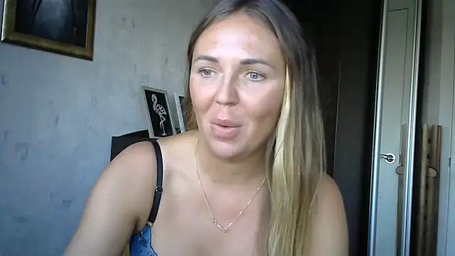 AngelinaLove28