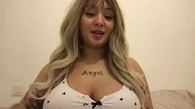 AnnahMia