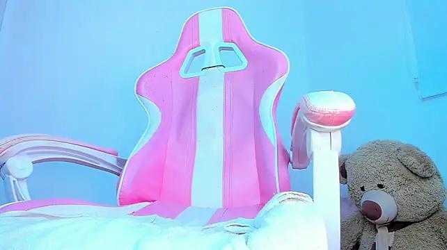 Ariana_f