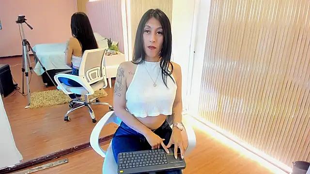 Arianaa_Taylor