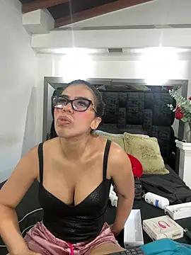 Arianna_Jones1