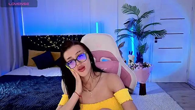 Ariella_Me