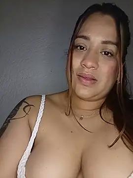 Arya_Gomez