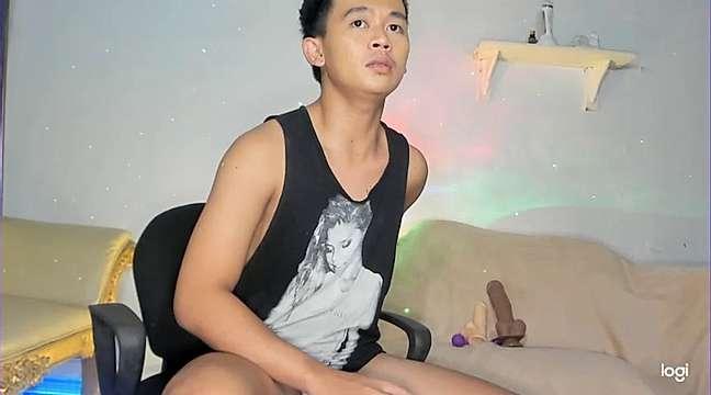AsianBitchBoyCarlXXX