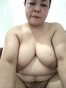 Baby-bigtits2026