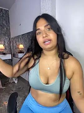 Barbie_scarlett