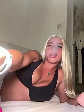 BlondeBetty
