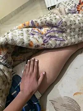 Bold_couple_desi