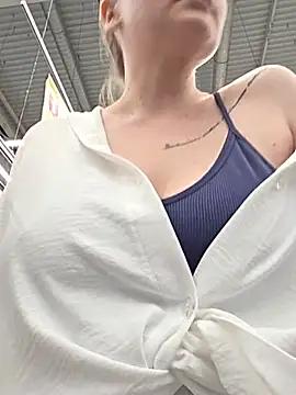 Bondgirl_013