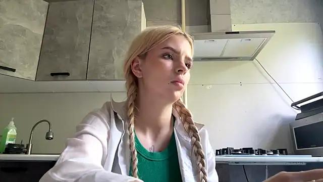 Britney_Calverhends