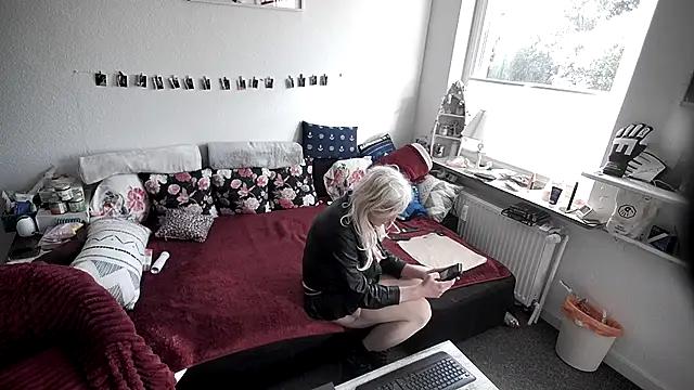 CDHannahSub