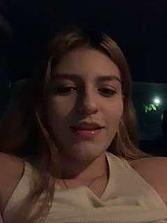 Camila_Carrera