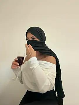 CherryyMia
