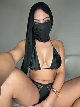 CherryyMia