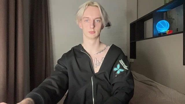 Chester_curly