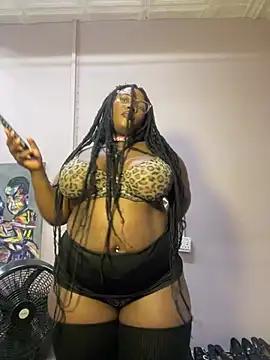 CurvyCocoxxx