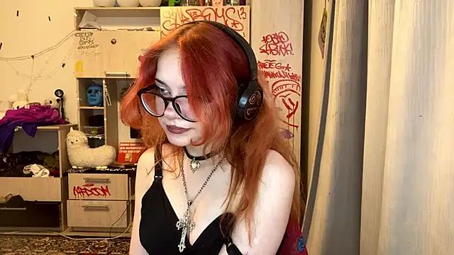 CuteRedheadPrincess