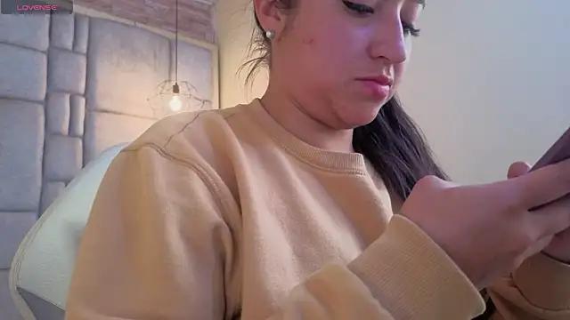 Dahiana_Dmour_
