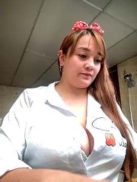 DannaPaolaPink_