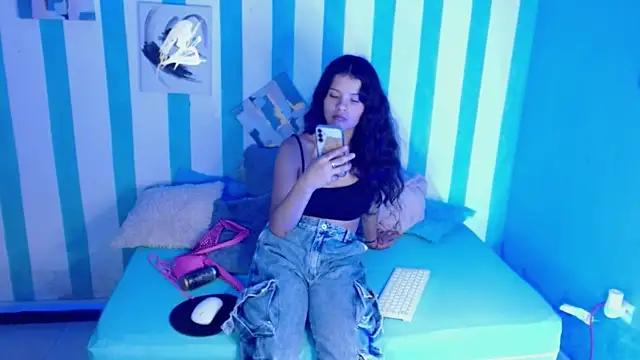 Danna_Sophia_liv