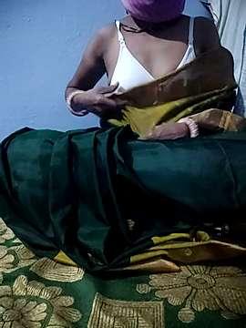 Desihotcouple1
