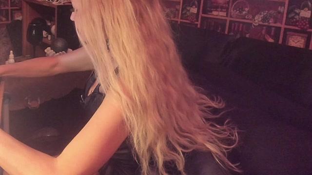 Donna__Luan