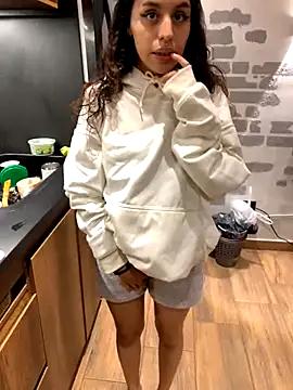 EMMA_ROMMATE