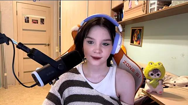 EarleenSchomas