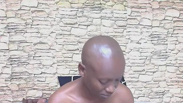 EbonyOlive69