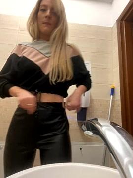 EllaCharm