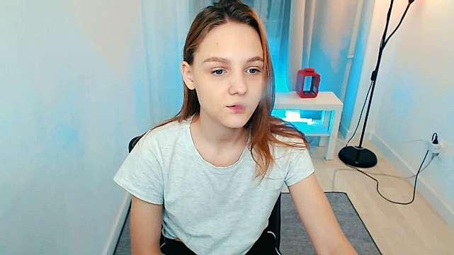 Ella_Di