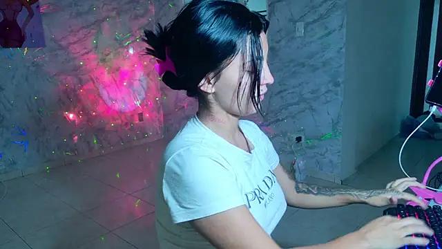 Emili_Adams_
