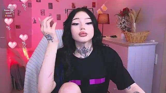 Emma_Kirks