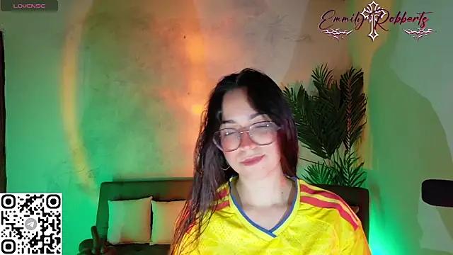 Emmi_Roberts