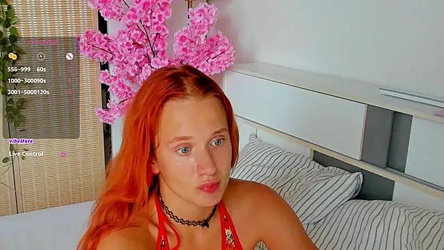 EmmyFoxxOfficial