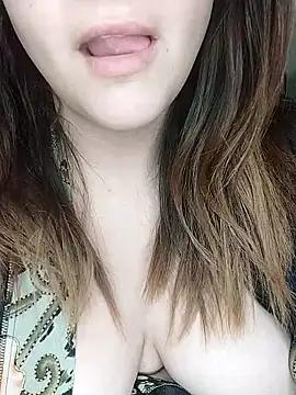 Emy_royal