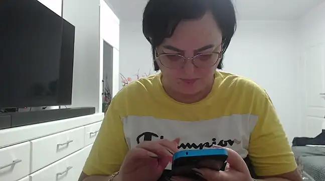 Emyllywhite